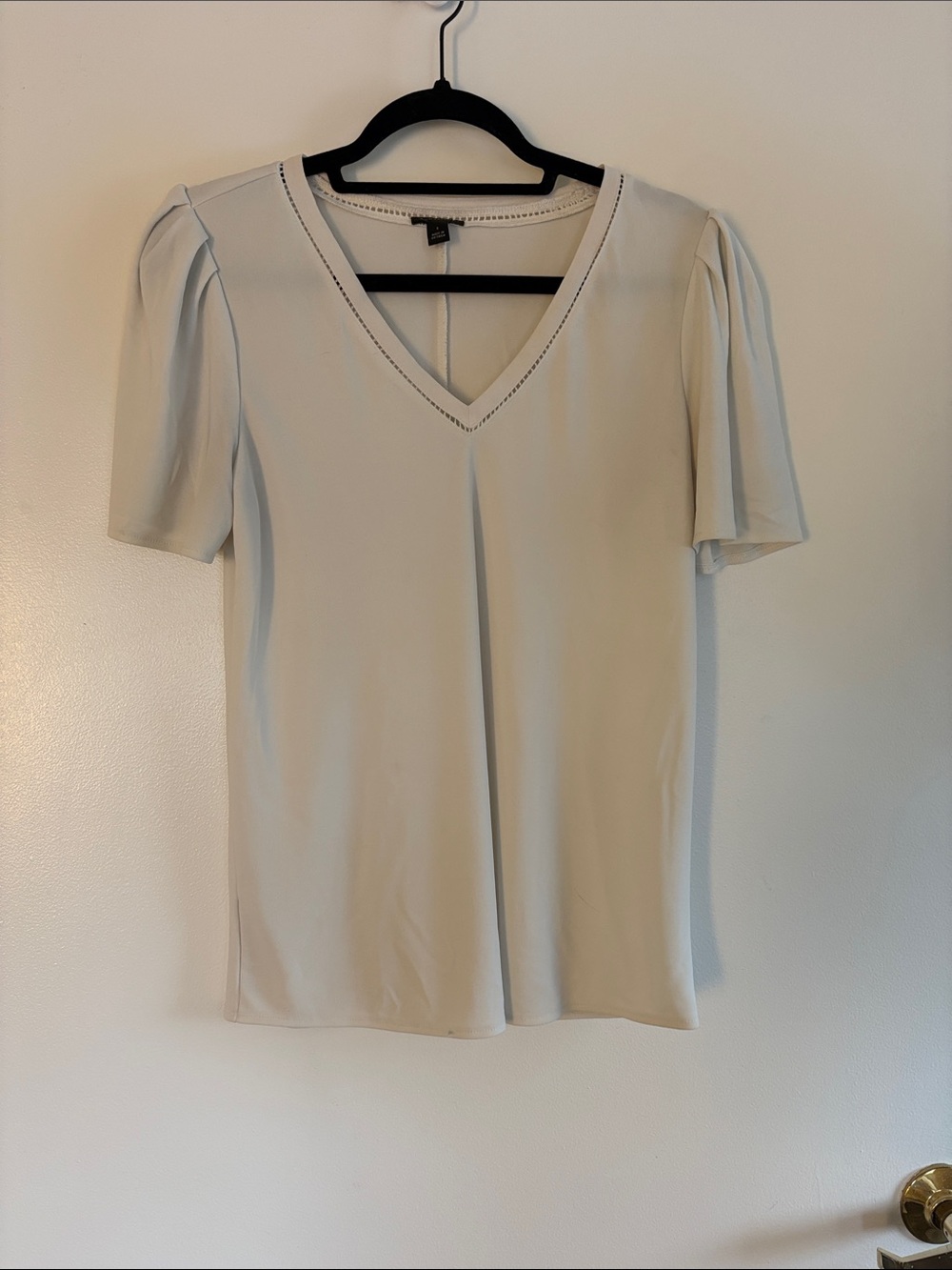 Ann Taylor Light Cream V-Neck Pleated Sleeve Blouse